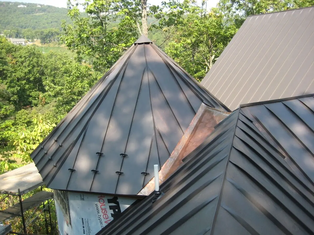 Professional Roof Tarp Installation by Craftsman Roofing in Lewistown